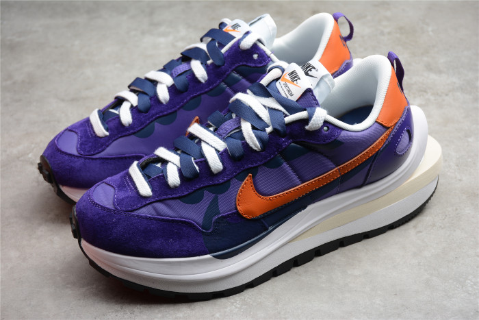 nike vaporwaffle sacai dark iris dd1875-500